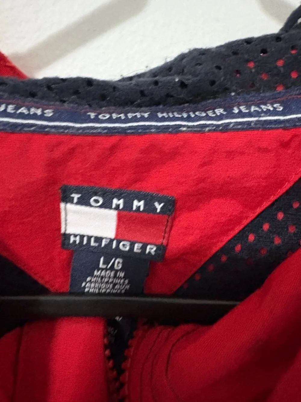 Tommy Hilfiger Logo Spellout Hooded Jacket in red - size Large